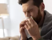 Homem rasga traqueia ao segurar espirro durante cr