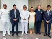 Marinha condecora empresários com medalha Tamandar