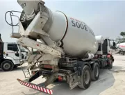 VazMix leiloa dois caminhões betoneira no dia 11 d