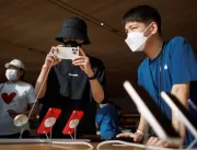 Apple dá raro desconto em iPhones na China de olho