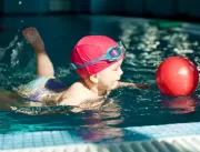 Praticar natação na infância contribui para o dese