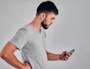 O uso de celular pode estar afetando a sua coluna?