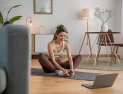Yoga online funciona? Especialista explica novo mo