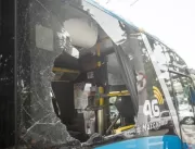 Assalto a ônibus em Maricá (RJ)  termina com uma p