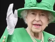 Rainha da Inglaterra se recusa a tirar foto com bi