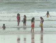 Laudo aponta praias impróprias para banho durante 