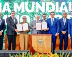 Lula assina decreto que autoriza monumento das cav