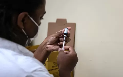 Confira lista de postos para vacinação contra Covi