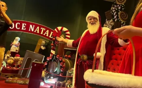 Papai Noel chega no Cianê