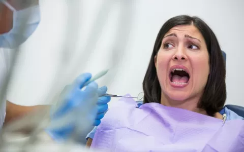 Odontofobia: Entenda melhor o medo de ir ao dentis