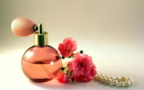 Como passar perfume corretamente