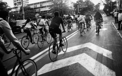 Grupos de bicicleta: uma forma segura de pedalar p