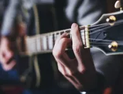Confira os 5 maiores solos de guitarra de James He