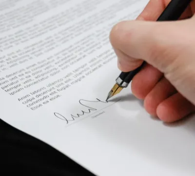 Como funciona a assinatura digital de contratos?