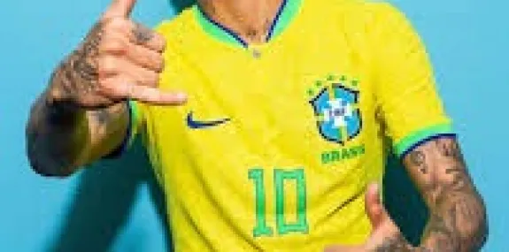 Neymar  Jr despreza   o maior Jogador de todos os 