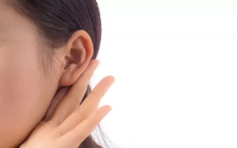 Como saber se o aparelho auditivo é bom?
