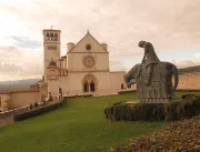 Túmulo e Igreja de São Francisco em Assis – Itália