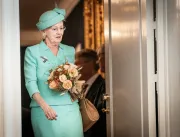 Rainha da Dinamarca pede desculpas por chatear net