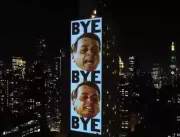 Painel em um prédio em Nova York anuncia fim do go