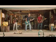 Nickelback revisita memórias no novo clipe “Those 