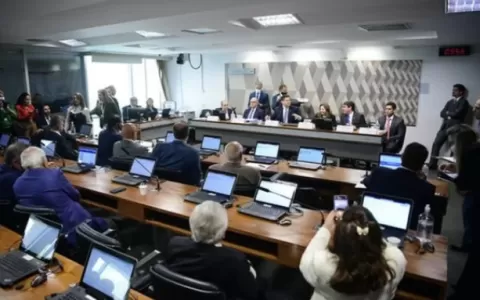 CCJ do Senado aprova indicados de Bolsonaro para T
