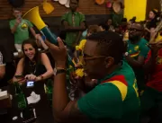 Em SP, camaroneses lideram festa da vitória com ni