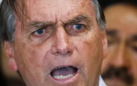 Bolsonaro se recusa a receber políticos aliados no