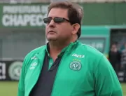 Chapecoense anuncia a contratação de Guto Ferreira