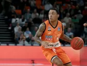 Jogador brasileiro é ofendido em jogo de basquete 