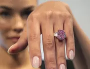 Diamante rosa raro de R$ 180 milhões vai a leilão 