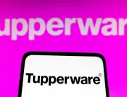 Tupperware desaba quase 50% no ano com dúvidas sob