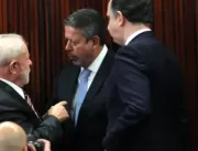 Lula tenta aproximação e recebe Arthur Lira para t