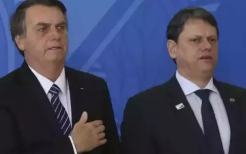 Após reunião do PL, Bolsonaro procura Tarcísio: Sabe que errou