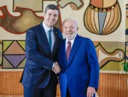 Lula chega ao Paraguai para posse de Peña e reuniã