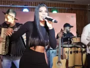 Carol Silva apresenta o novo single Bom Partido
