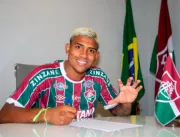 Fluminense anuncia renovação de contrato de John K