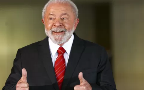 Lula faz 78 anos e pode atingir feito inédito como