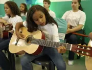 Jovens de Embu-Guaçu poderão aprender a tocar inst