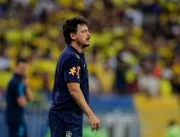 Em jogo marcado por pancadaria, Brasil perde para 