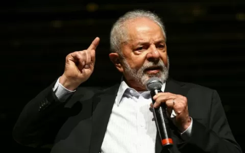 Após eleição de Milei, Lula diz que não precisa se