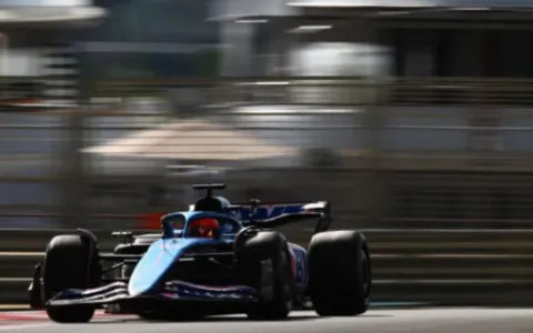 Ocon lidera teste pós-temporada da F1