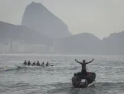 Colônia de pescadores de Copacabana tenta se renov