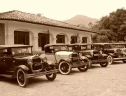 Encontro de carros antigos em São José do Barreiro