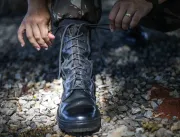 Exército alega fisiologia e defende veto a mulheres em função de combate