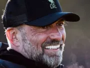 Treinador do Liverpool convida ex-técnico da Ingla