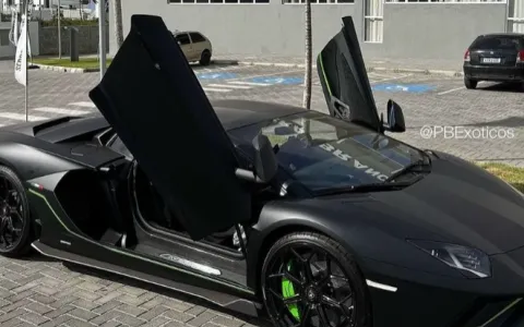 Dono da PixBet ostenta nova Lamborghini avaliada e