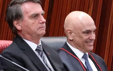 Alexandre de Moraes esclarece proibições de operação da PF que tem Bolsonaro como alvo