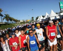 Shopping Iguatemi Campinas recebe a primeira corrida Santander Track&Field Run Series do ano