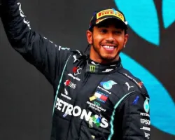 Acordo de Hamilton com a Ferrari também pegou a família de surpresa