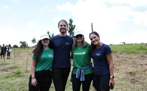 Carbon Free Brasil reúne parceiros e clientes para plantio de integração em Itapetininga